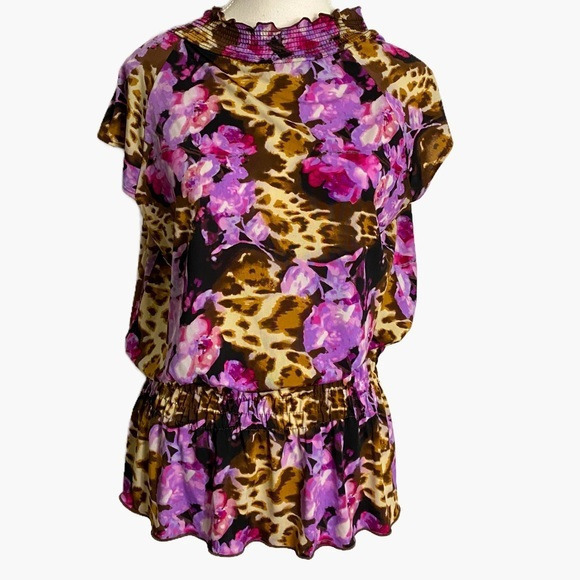 Tops - Unbranded Purple Floral and‎ Animal Print Short Sleeve Top